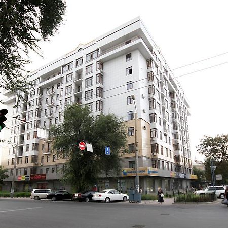 Oscar'S Apartments Bischkek Exterior foto